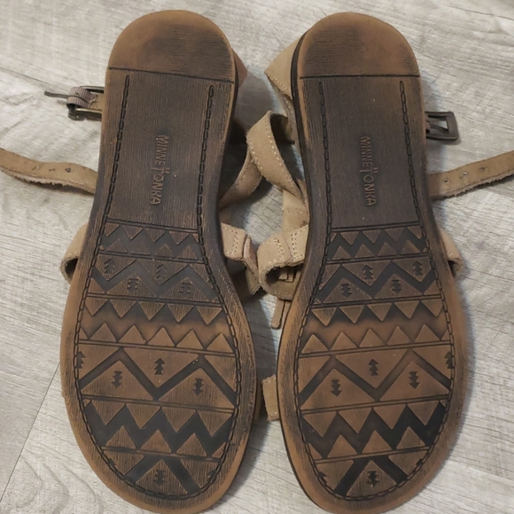 Minnetonka Sandals - Picture 3 of 6